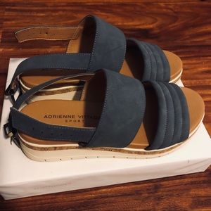 Cute Strapped Platform Blue Sandals